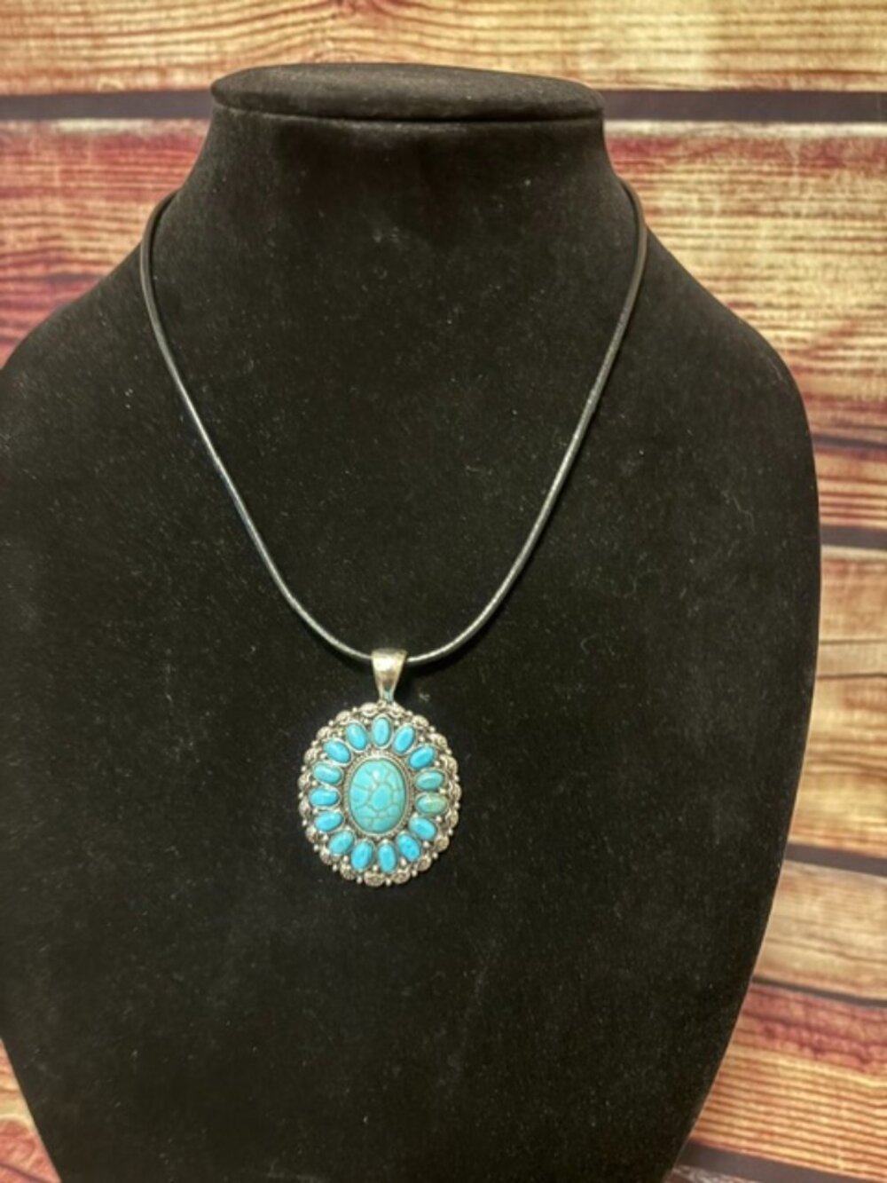 Western Turquoise Sunburst Pendant Adjustable Cord Necklace NWT